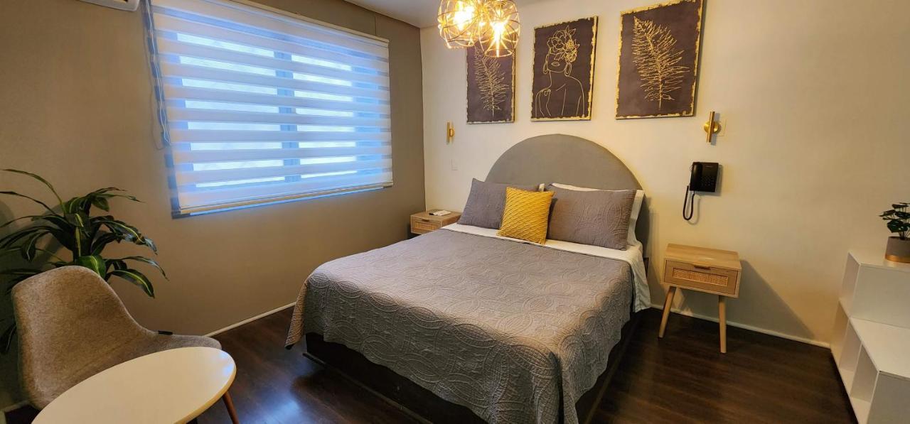 Hotel Voila La Moneda サンティアゴ エクステリア 写真
