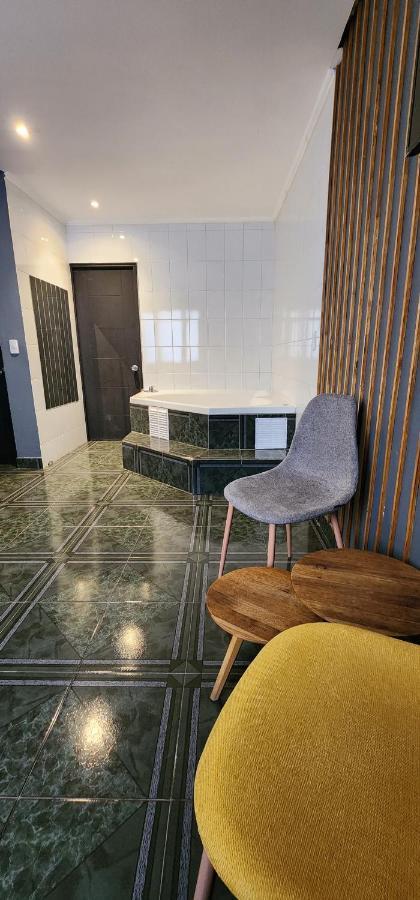Hotel Voila La Moneda サンティアゴ エクステリア 写真