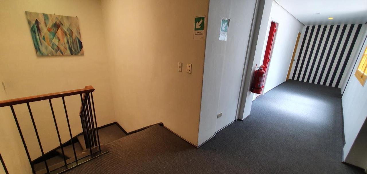 Hotel Voila La Moneda サンティアゴ エクステリア 写真